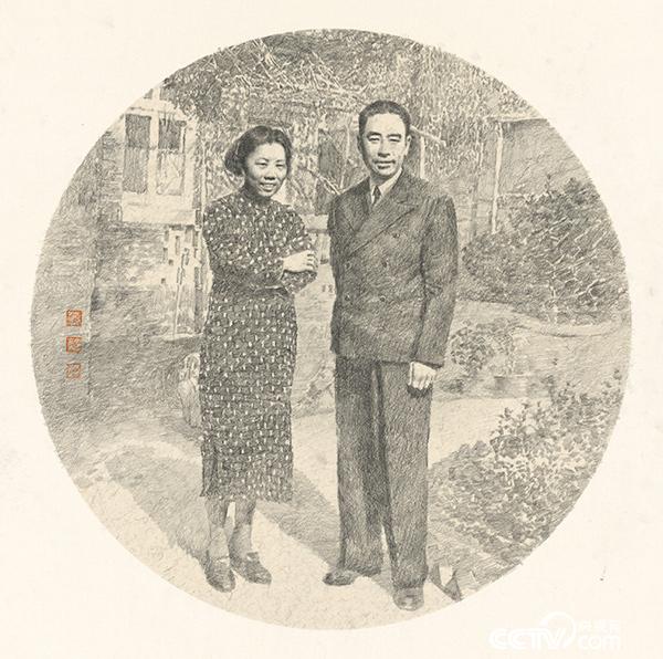 1946年，周恩来和邓颖超在梅园新村30号院内。